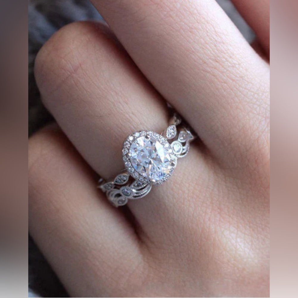 NEW! Classic Love Oval Ring Set 925 Sterling Silver CZ Cubic Zirconia
